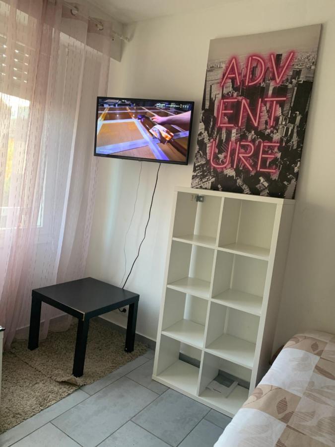 Studio A Mantes Екстериор снимка