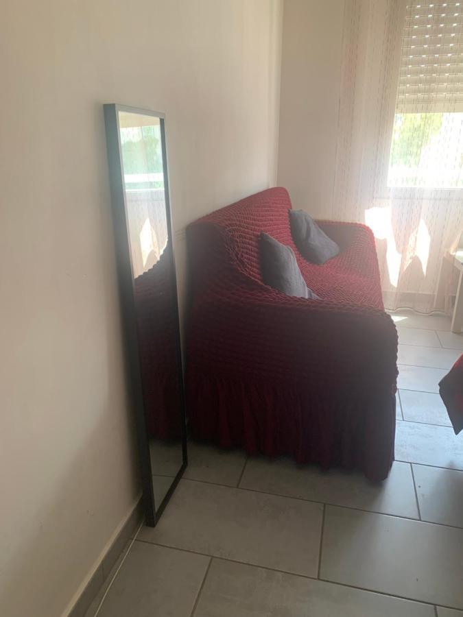 Studio A Mantes Екстериор снимка